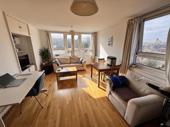25 Mount Court - ...
