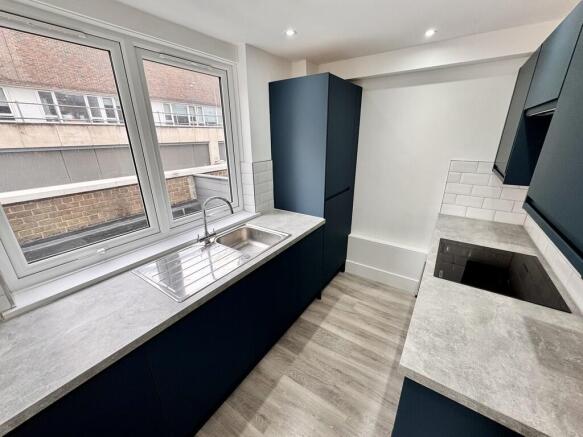 4_9 Phoenix Court...