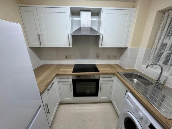 31 Tongham Meadow...