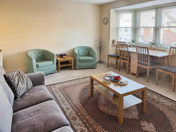 11 Chestnut House...