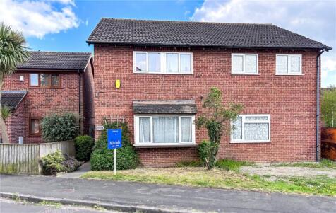 Brownsea Close, New Milton, Hampshire, BH25