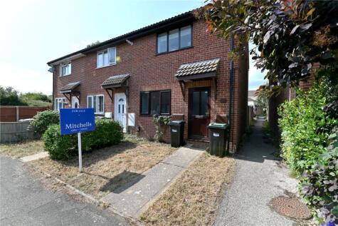 Brownsea Close, New Milton, Hampshire, BH25