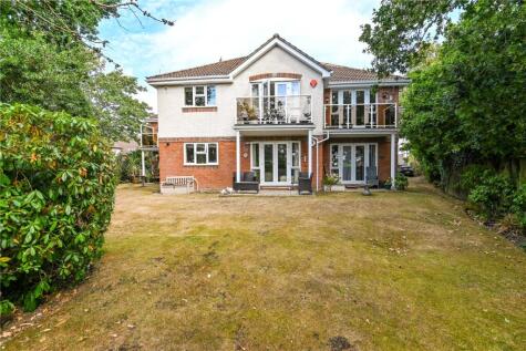 Eleanor Court, Caslake Close, New Milton, Hampshire, BH25
