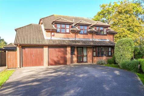 Larkshill Close, New Milton, Hampshire, BH25