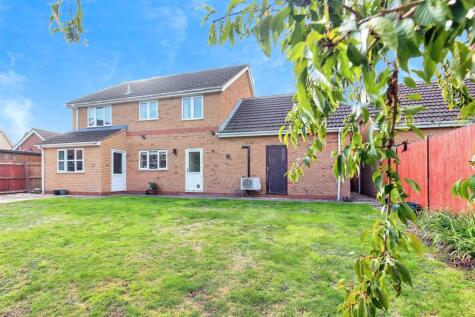 Stephenson Close, Yaxley, Peterborough
