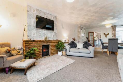 Kingsley Street, March