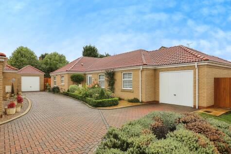 Rosewood Close, Whittlesey, Peterborough