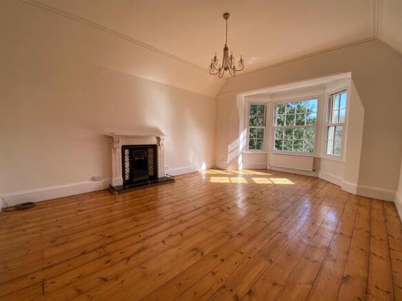 Living Room.jpg