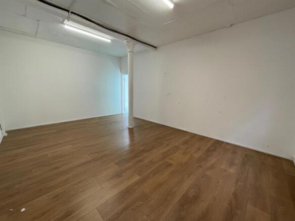 1cDarnleyRd_1stFloorUnits (3).JPG