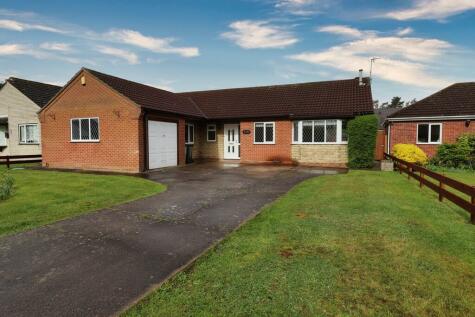 Lincoln - 3 bedroom detached bungalow for sale