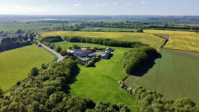 5 Bedroom Detached House - For Sale