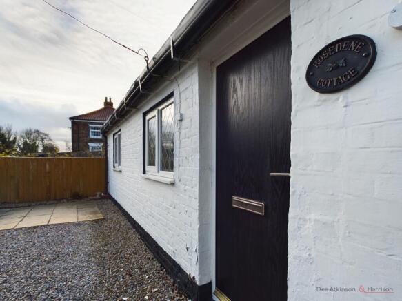 1 Bedroom Detached Bungalow - For Sale