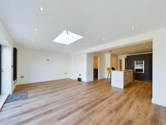 Kitchen/Diner/Living Area