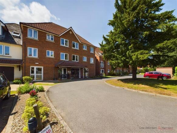 1 Bedroom Flat - For Sale