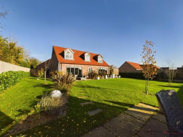 3 Bedroom Detached House - For Sale