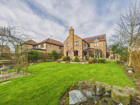 4 Bedroom Detached House - For Sale