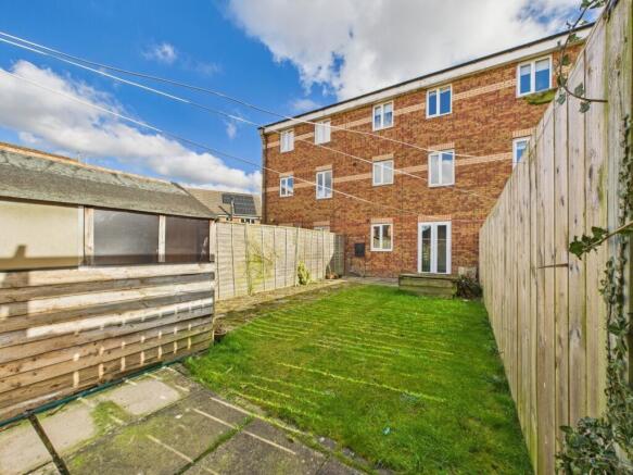 3 Bedroom Town House - For Sale