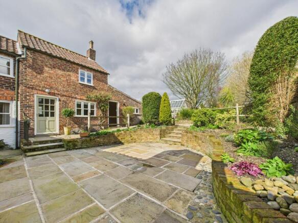 4 Bedroom Detached House - For Sale