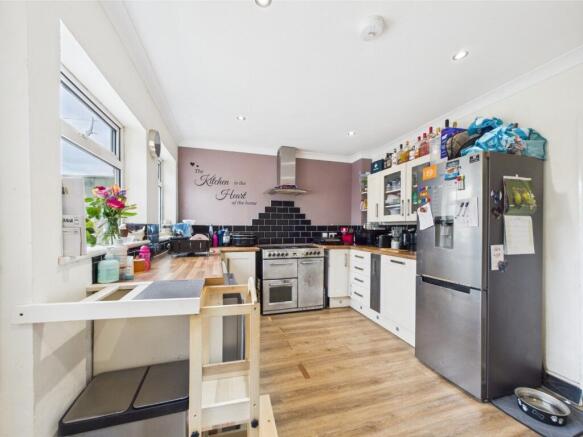 Kitchen/Dining Area