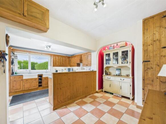 Kitchen/Dining Area