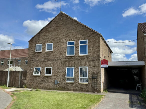 2 Bedroom Flat for Sale