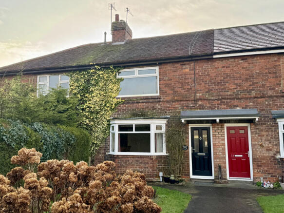 2 Bedroom House - mid terrace for Sale