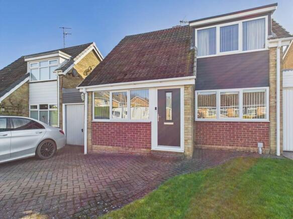 3 Bedroom House - link detached for sale