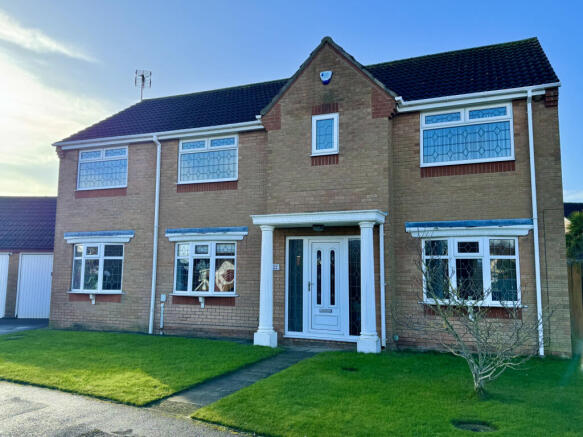 5 Bedroom House for Sale