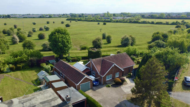 3 Bedroom Detached House - For Sale