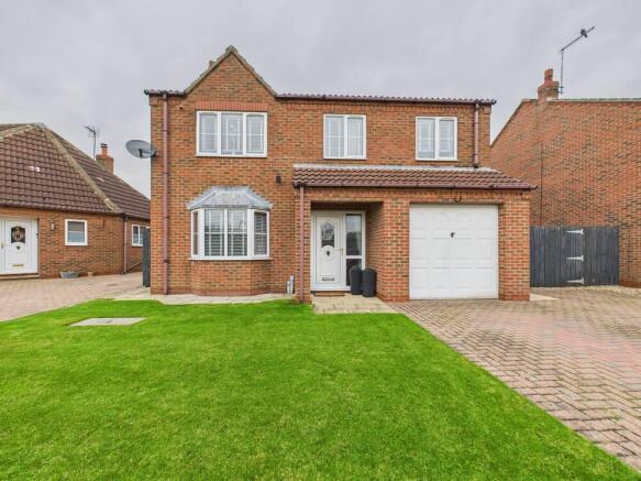 4 Bedroom Detached House - For Sale