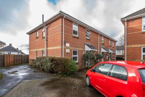 Kings Avenue, Hamble, SO31