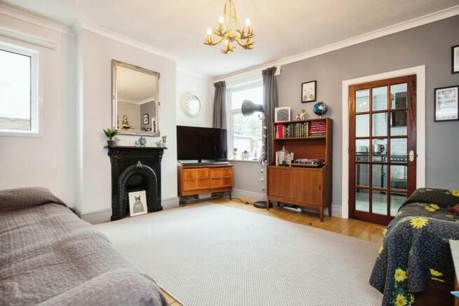 Rear bedroom 207 ...