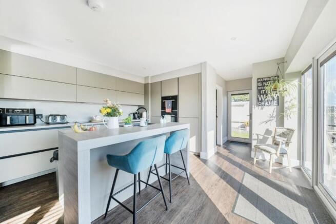 KITCHEN BREAKFAST ROOM.jpg