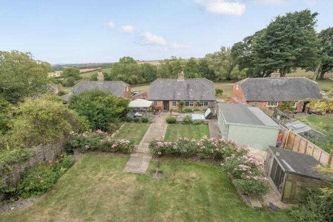 REAR OF THE PROPERTY.jpg