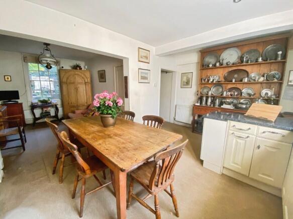 Kitchen & Dining Rm
