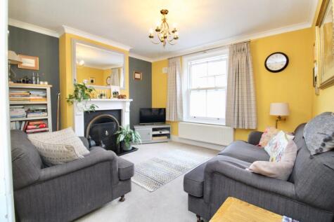 Ambleside Road, Lymington, SO41