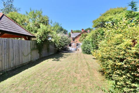 Woodcock Lane, Hordle, Lymington, SO41