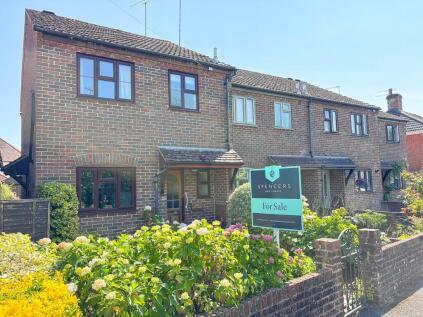 Queens Parade, Lyndhurst, SO43