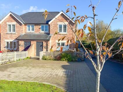 Brighton Road, Sway, Lymington, SO41