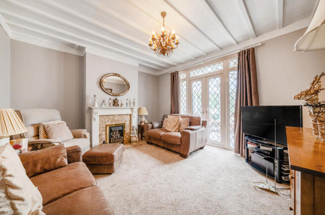LOUNGE1