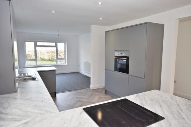 IMG_66944_45_orig...