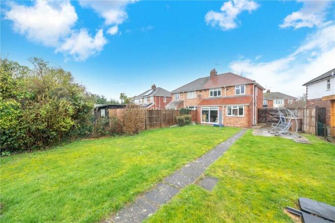 3 bedroom semi-detached house for sale in North Parade, Sleaford ...