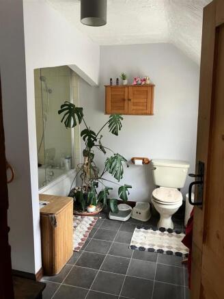 bathroom.JPG