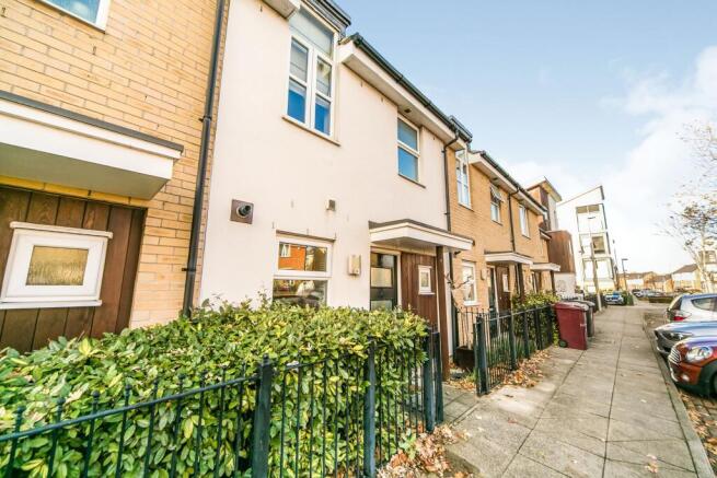 584ef4b9-b180-4859-9