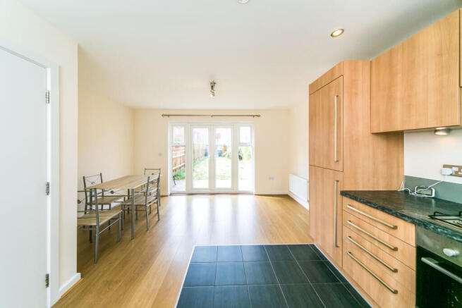 8c779df7-93fe-4de1-b