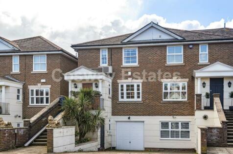 Mill Hill - 4 bedroom town house for sale
