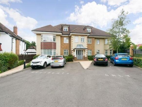 HIGHGROVE FRONT.jpg