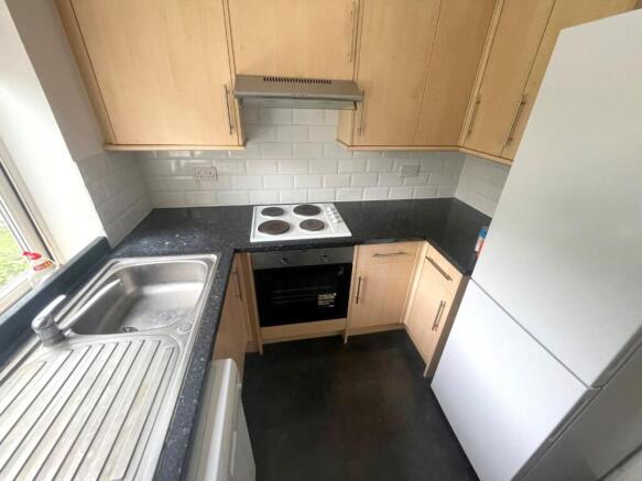 KITCHEN 1.jpg