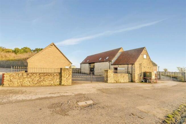 Barn Conversion For Sale In The Cliff Ingham Lincoln