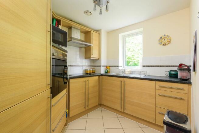 SITTING ROOM/DINING ROOM AND KITCHEN